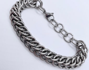 Sleek Chainmail Bracelet