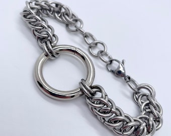 Sleek O-ring Chainmail Bracelet