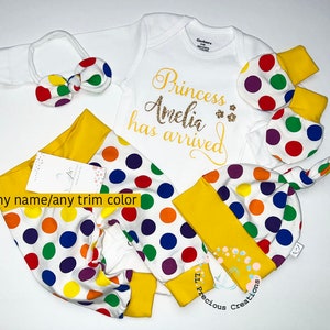 Newborn Baby Girl Personalized Outfit Baby Girl Clothes Coming Home Outfit Baby Shower Gift Polka dots Baby Shower Gift