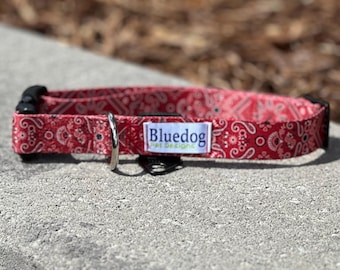 Bandana print dog collar Red