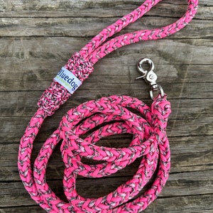 Pink paracord dog leash
