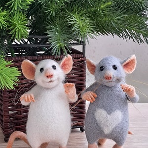 Needle Felted White or Gray Mouse, Felt Animal, OOAK, EcoToy image 4