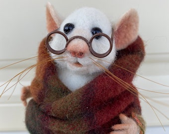 Felted Mouse, Granny Mouse, Soft Sculpture, Art Doll, Needle Felted Animal, Waldorf Doll, Сloth dolls, Mouse with glasses, Cute Felt