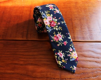 MOHSLEE Mens Cotton Floral Skinny Wedding Linen Necktie Tie & Pocket Square Set MOHSLEE Mens Cotton Floral Skinny Wedding Linen Necktie Tie & Pocket Square Set