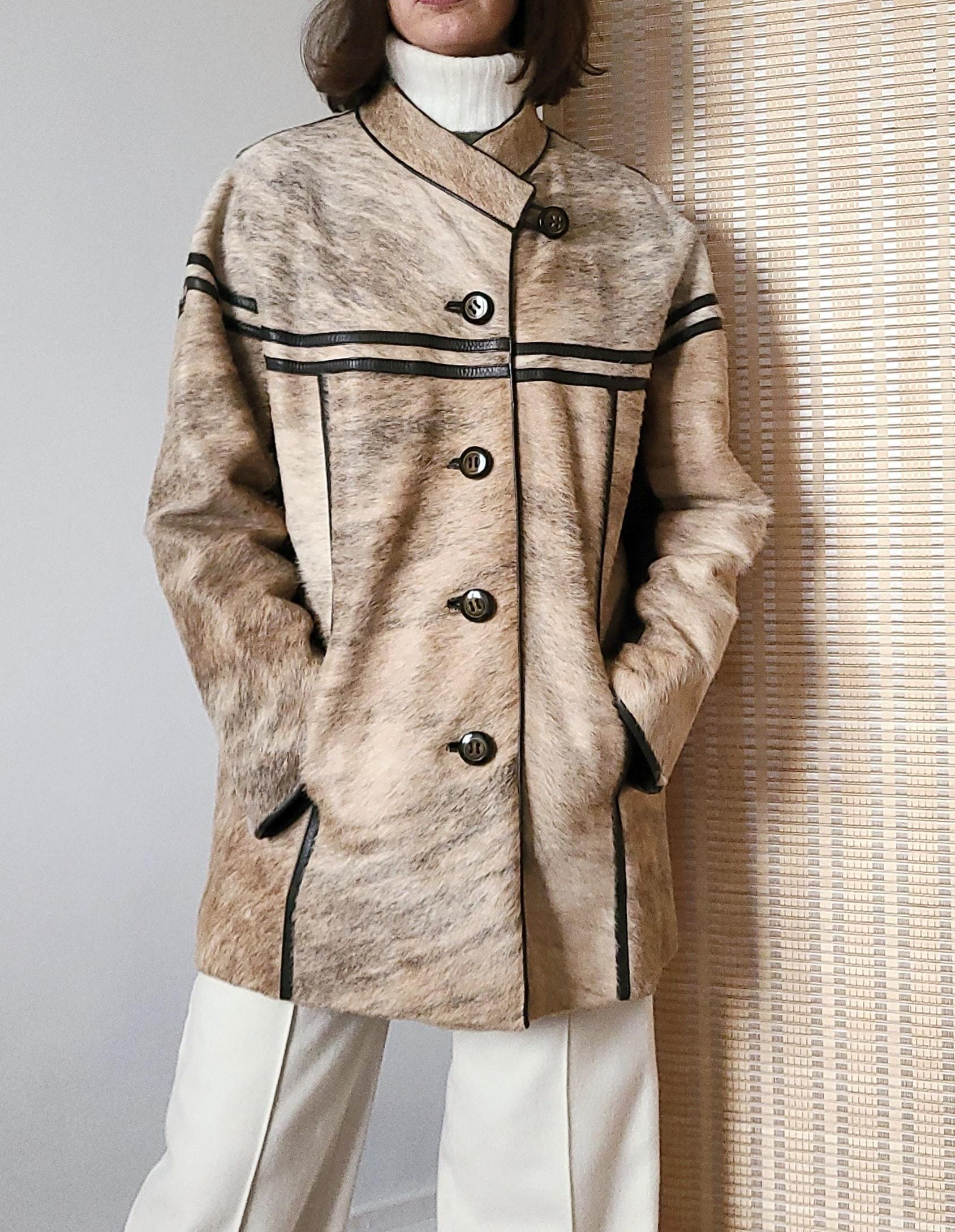 Genuine Vintage 70s Ponytail Coat Leather Skin Jacket Beige Fur 42-XL