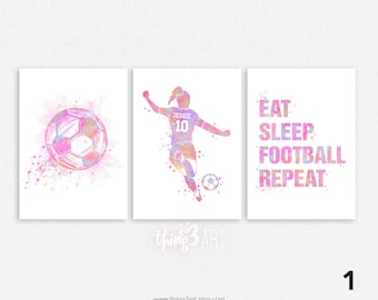 Impresiones de fútbol personalizadas para niñas, conjunto de 3 impresiones, impresión de arte de acuarela de jugadora de fútbol femenino, impresión de fútbol rosa, decoración de sala de fútbol