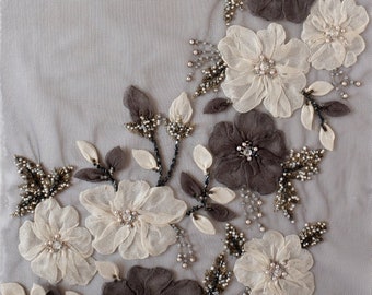 Haute Couture Motief | Applique bloemen van zijde organza in een uber elegante combinatie van ivoor, grijs en goud