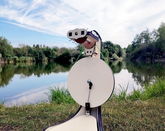 Milo portable spinning wheel – compact single‑treadle wheel, lightweight, beginner‑friendly