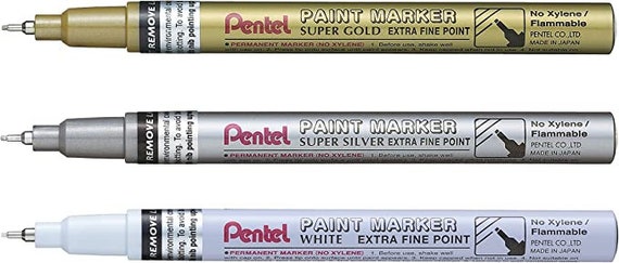 Pennarello a vernice extra fine Pentel punta da 0,6 mm / Oro/Argento/Bianco  / Disponibili varie confezioni. -  Italia
