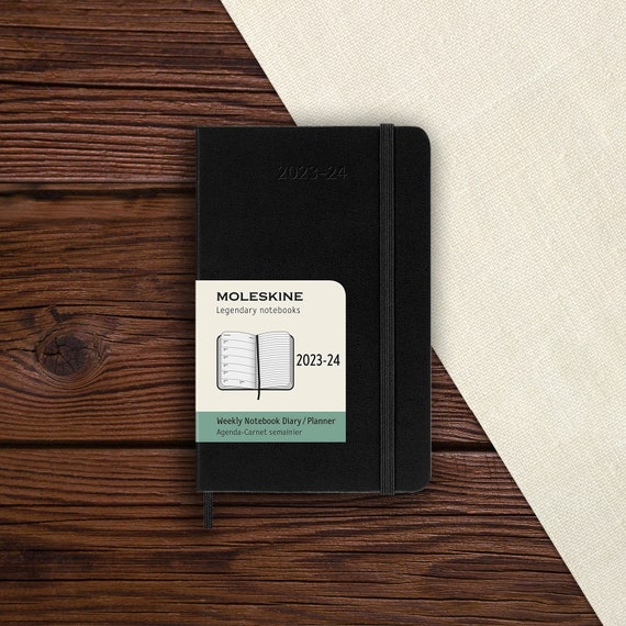 Moleskine: 2024 Diary Pocket Hard Cover 12 Month Weekly - Myrtle