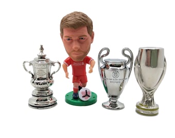 Steven Gerrard Liverpool FC / Glasgow Rangers / Aston Villa Collectible Action Figure