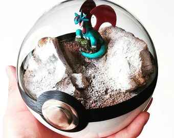 Fanart SALAMENCE (groot 5,5 inch) Pokeball-dioramaterrarium