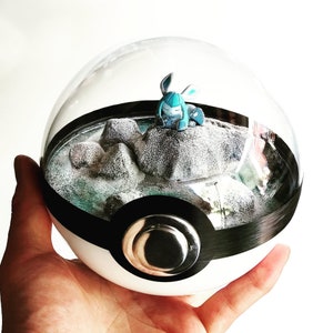 GLACEON (Large 5.5inch) Pokeball Diorama - Sleeping Version