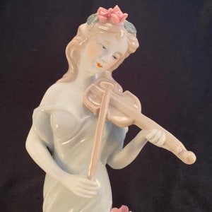 Porcelain Figurine Mid-Century Modern Woman Violinist Statue, Vintage Statue, Fine Art Sculpture, 1980&#39;s AS IS