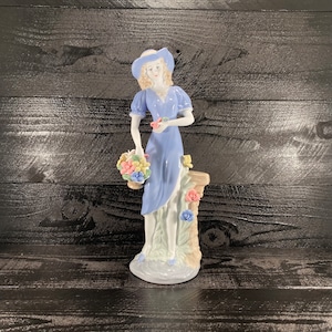 Porzellan Figur Skulptur, Mid-Century Moderne Frauen Statue, Vintage Elegante Dame Porzellan Figur Schlanke Mädchen Statue, Dame Figur