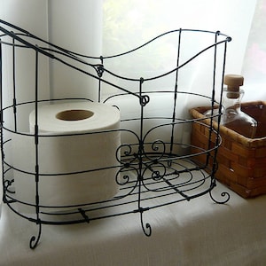Metal iron wire patinated toilet paper basket, ornamental cottage rustic Art Nouveau toilet paper basket, stand with iron handle