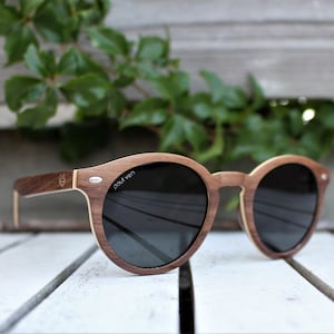 Wooden Round Sunglasses, walnut wood sunglasses, woman wood sunglasses, wooden sunglasses polarised, engraved wood sunglasses, personalised