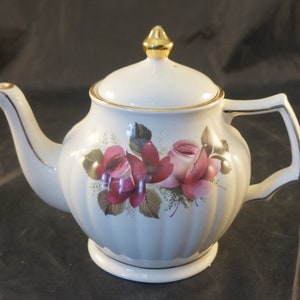 Sadler Teapot Red Roses