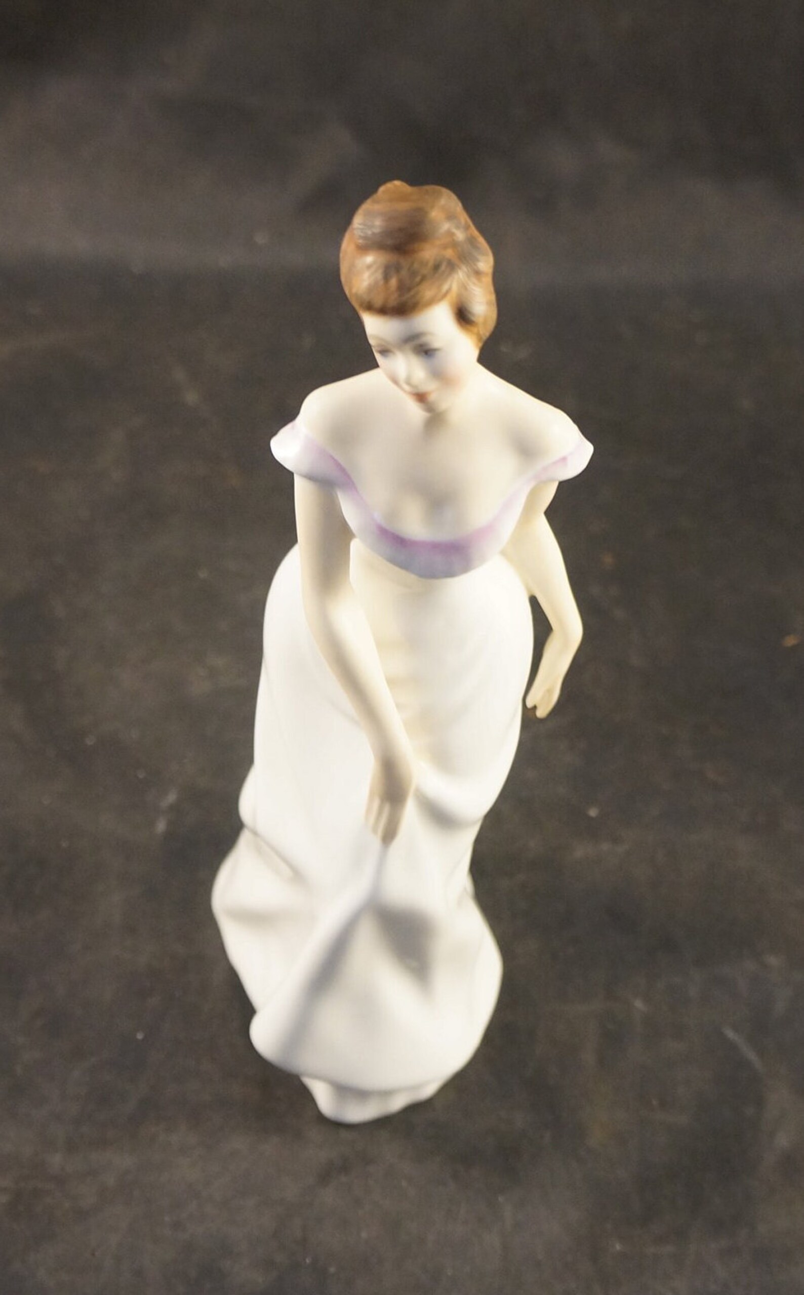 Royal Doulton Figurine Linda HN 2758 Etsy Canada