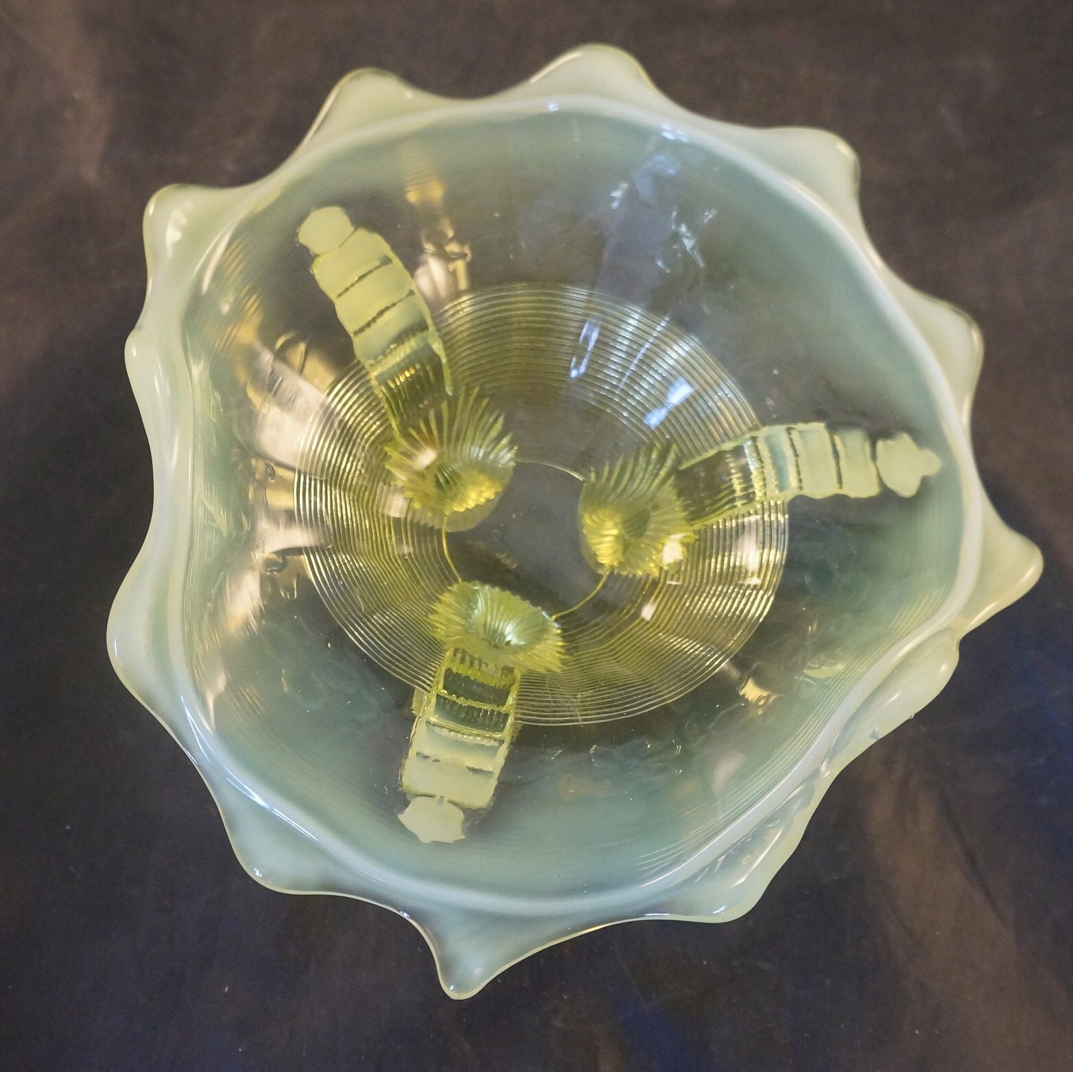 Vaseline opalescent - Etsy 日本