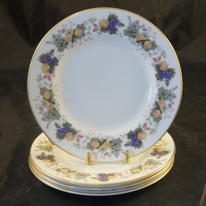 Lot of 4 Bread and Butter Plates Royal Doulton Fine Bone China in the Ravenna Pattern