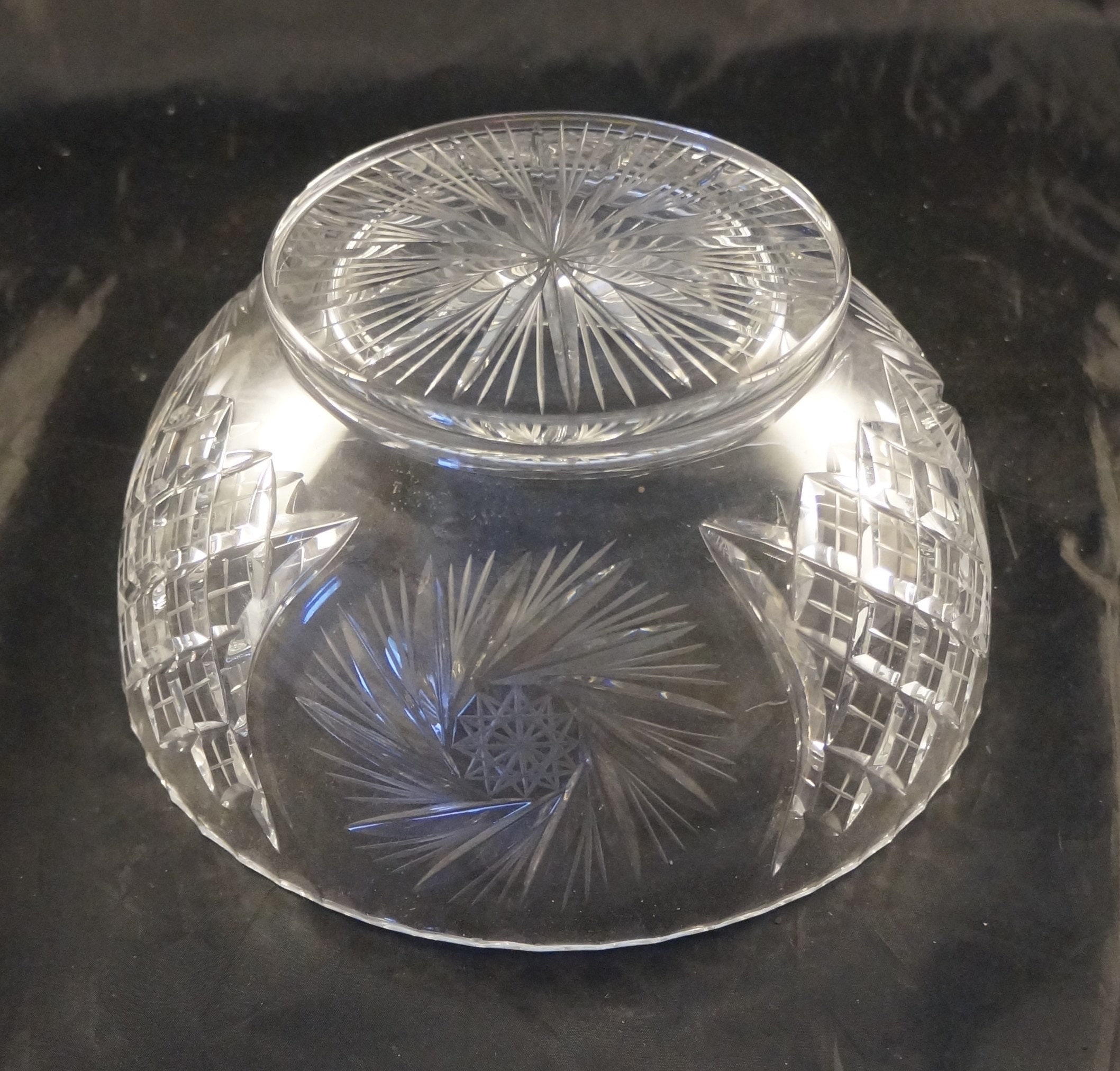 Large Hand Cut Lead Crystal Bowl in Pinwheel Pattern Etsy