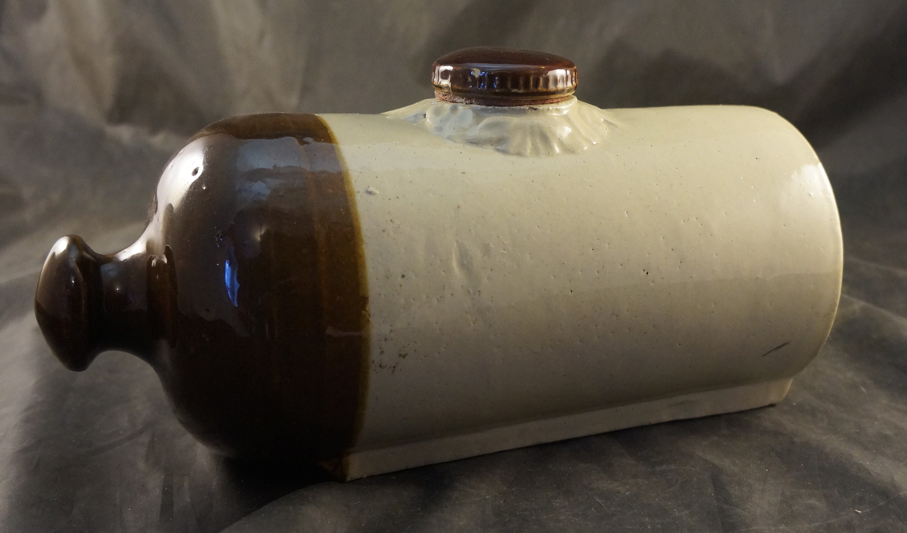 Medalta Pottery Foot Warmer (WR) Medalta Pottery Foot Warmer (WR)