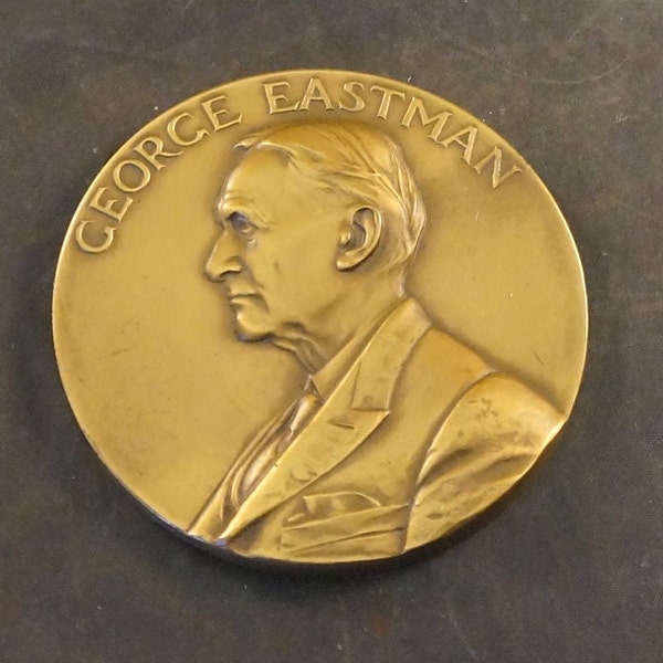 Vintage George Eastman Kodak 25 Year Service Bronze Medal 1953