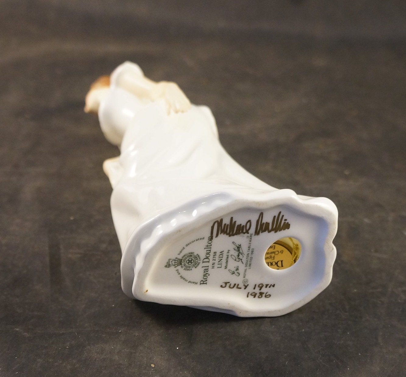 Royal Doulton Figurine Linda HN 2758 Etsy Canada