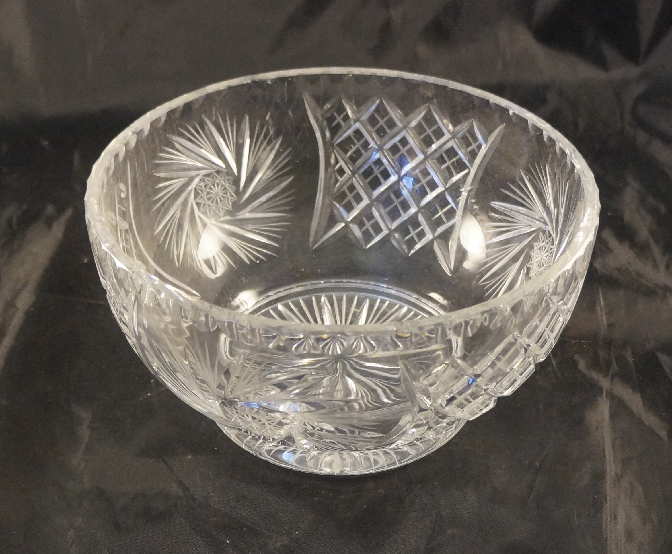 Large Hand Cut Lead Crystal Bowl in Pinwheel Pattern | Etsy