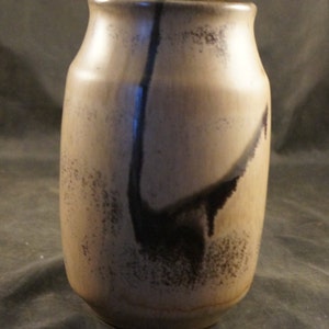 Blue Mountain Pottery Vase in Mocha Glaze