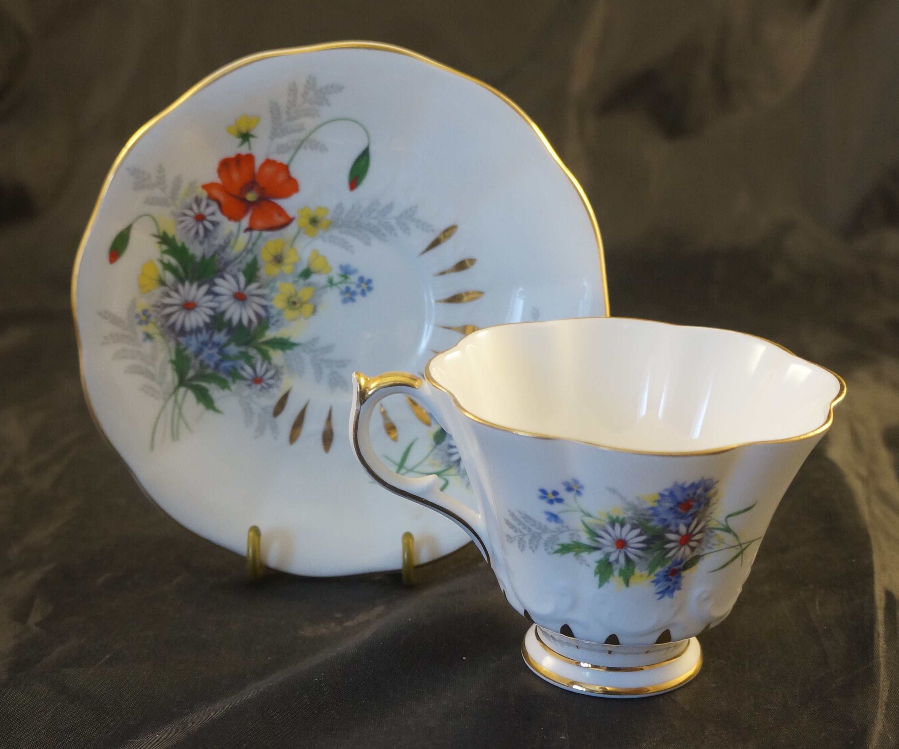 Königin Anne Fine Bone China Cup und Untertasse | Etsy