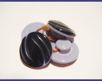 4 buttons blue - sewing or scrapbooking
