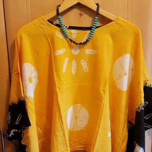 3/4 Sleeve Short Batik Blouse - Butterfly Print-women tunic-womens top-clothing-drapped top-handprinted batik-summer clothes