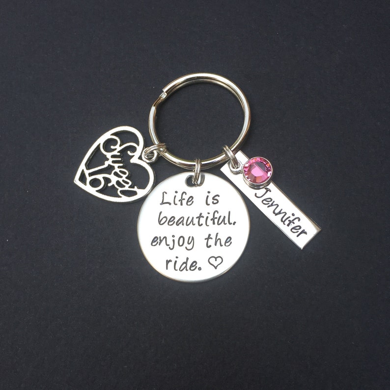 Gepersonaliseerde sleutelhanger voor je 16e verjaardag - Sleutelhanger voor je 16e verjaardag - Cadeau voor je 16e verjaardag - Het leven is mooi, geniet van de rit afbeelding 3