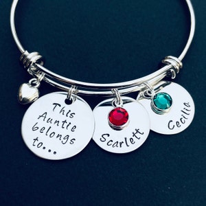 Gift for Aunt - Handstamped Mom or Grandma or Aunt Bracelet - Bangle Bracelet - Aunt Jewelry - This Auntie belongs - Personalized Aunt Gift