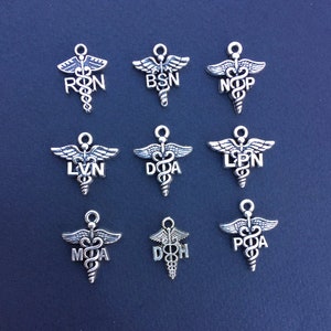 Personalized Nursing pin / LPN BSN RN / Nurse pin / Nursing Student / Nursing Pinning Ceremony / Nurse Angel Gift/ Graduation gift Bild 7