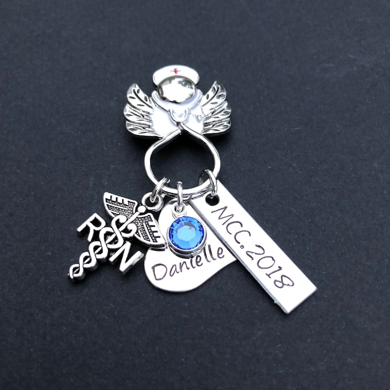 Personalized Nursing pin / LPN BSN RN / Nurse pin / Nursing Student / Nursing Pinning Ceremony / Nurse Angel Gift/ Graduation gift Bild 4