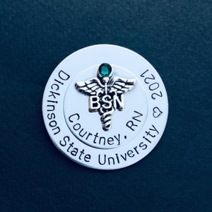 Personalized Nursing pin / LPN BSN RN / Nurse pin / Nursing Student / Nursing Pinning Ceremony / Medical student / Graduation gift afbeelding 2