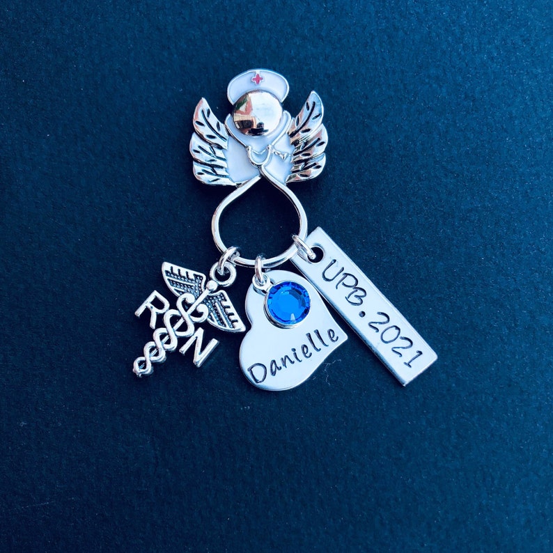 Personalized Nursing pin / LPN BSN RN / Nurse pin / Nursing Student / Nursing Pinning Ceremony / Nurse Angel Gift/ Graduation gift Bild 5