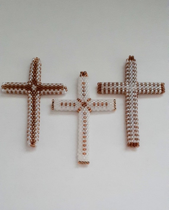 Pictures Tutorial on Making a Small Beaded Pearl Cross Pendant