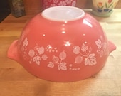 Vintage Pyrex Pink Gooseberry 444 Cinderella Mixing Bowl - 4 Quart