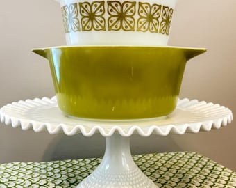 Vintage Pyrex 2 1/2 Quart Green Daisy Casserole Dish With Olive