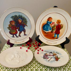 CHOICE - Vintage Avon 1980's Christmas Plates 1981, 1984, 1985 or 1986