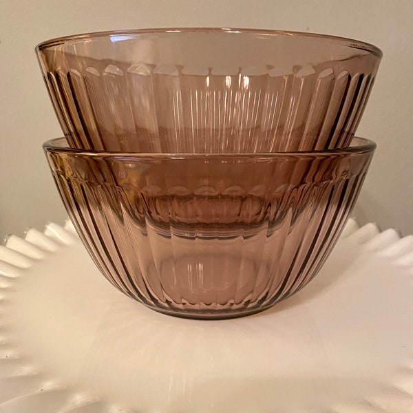 1 - Pyrex Cranberry Ribbed Bowl - 6 Cups #7402