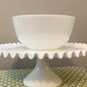 Vintage Anchor Hocking Fire King 7&quot; White Mixing Bowl