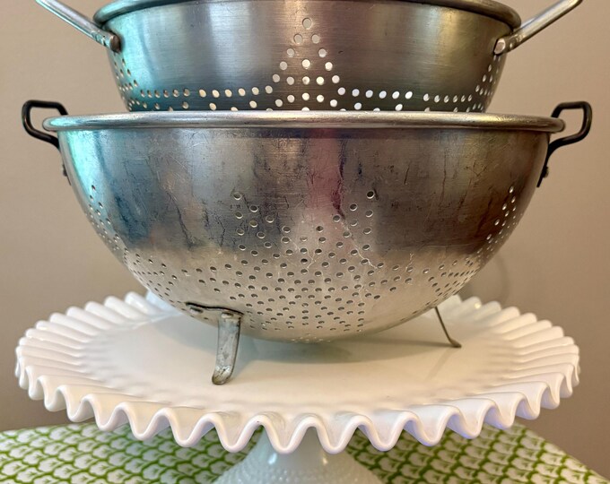 CHOICE - Vintage Aluminum Footed Star Colander Strainer 11