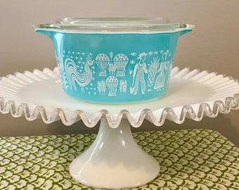 Pyrex Turquoise Amish Butterprint 473 1 Quart Round Cinderella Casserole with Lid