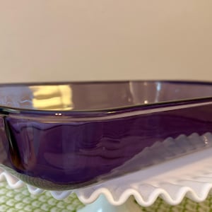 Pyrex Amethyst/Purple Glass Cookware Baking/Casserole Pan - 13x9x2 / 3 Quart Baker / #233
