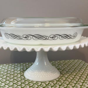 PYREX Promotional Divided Dish Black Scroll  1.5 Quart